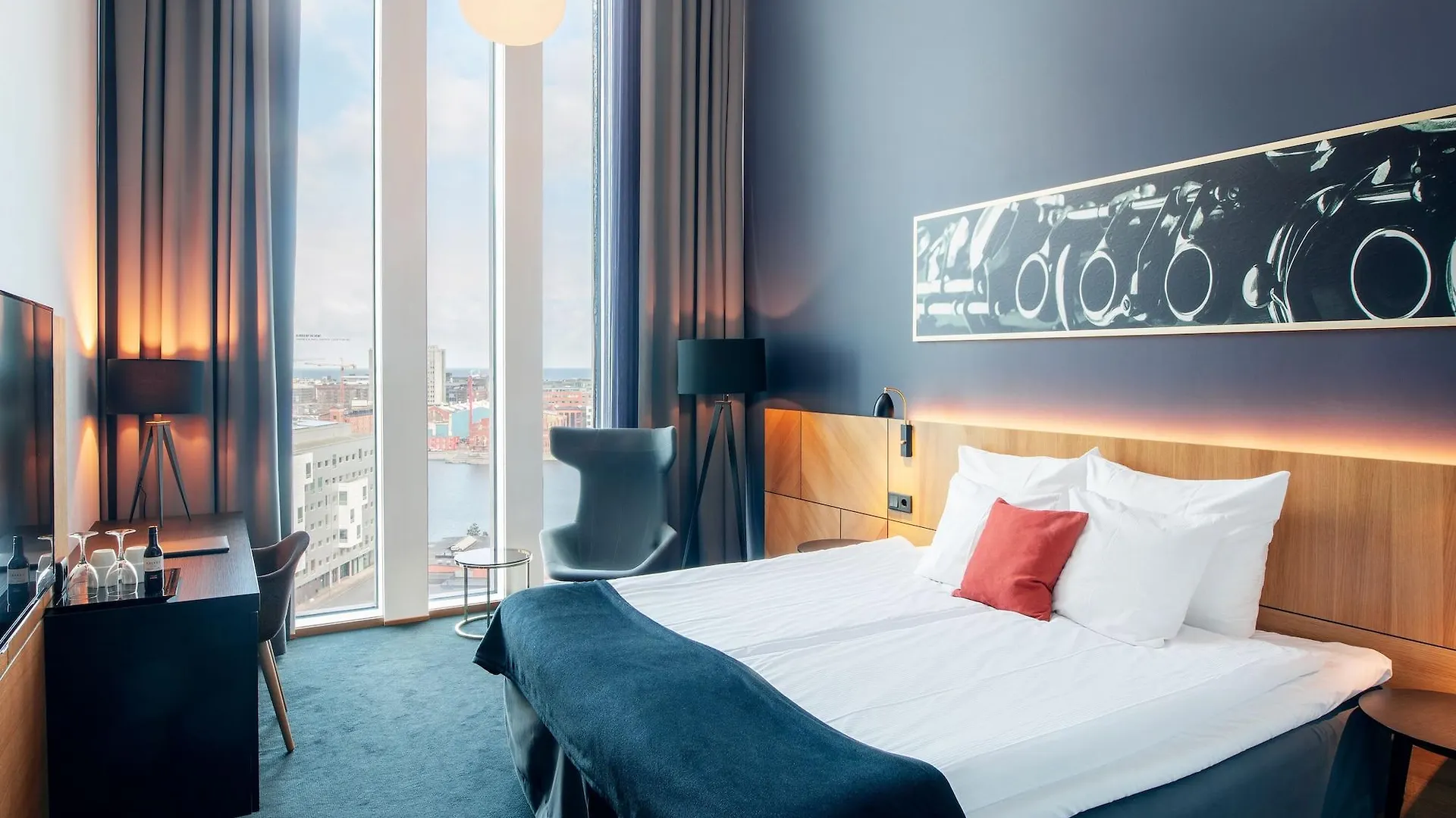 Clarion Hotel Malmoe Live 4*, Malmo