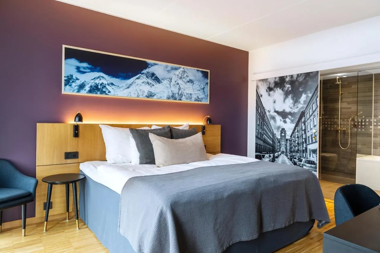 Clarion Hotel Malmoe Live 4*, Malmo