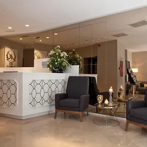 فندق مايو رامبلاس ***