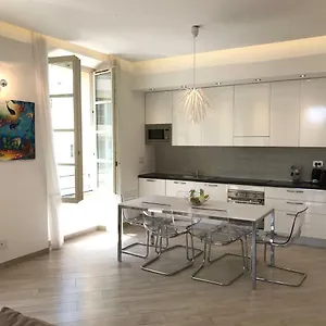 https://tony-allard-cannes.fr-provencehotel.com
